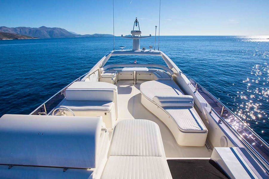 luxury-yacht-charter-dubrovnik-ferretti-591-04.jpg